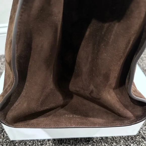 The Row Soft Margaux 17 Brown Suede Leather Top Handle Bag - Picture 6 of 16